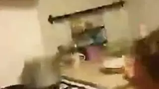 شريط بورنو خاص: فتاة روسية تتوسل للحصول على قذف داخلي على الكاميرا