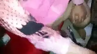 قضيب الجار الصباحي: البواب يبتلع كل قطرة