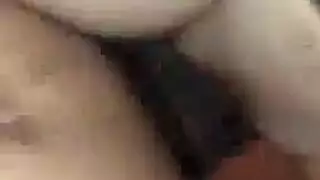 مراهقة عاهرة تتوق لجماع انتقامي عنيف مع الشاب الجديد