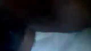 عاهرة برية تتوسل للمزيد في مشهد النكاح الممتد