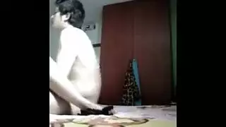 سحاقية تغتصب فتاة مع رجل