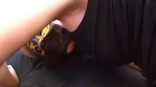 العادة السرية لسابرينا مدفوعة بالإباحية: فتاة عربية وإباحيات فرنسية صريحة