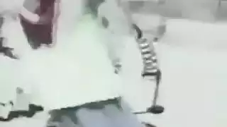 مداعبة صريحة بالحلاقة مع أنين وهدير عربي