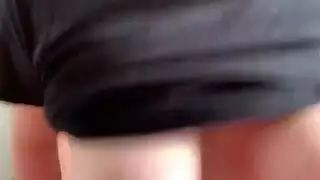 يذهب مع اخته الي البحر وينيكها